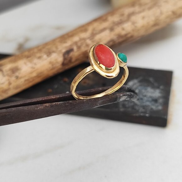 Solid Gold Coral & Tuquoise Stone. Elegant Statement Ring, - Picture 5 of 11